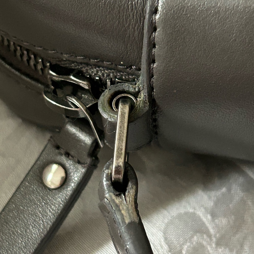 Authentic Saint Laurent Lou Camera Bag in Gray chevron quilted leather - Picture 8 of 13